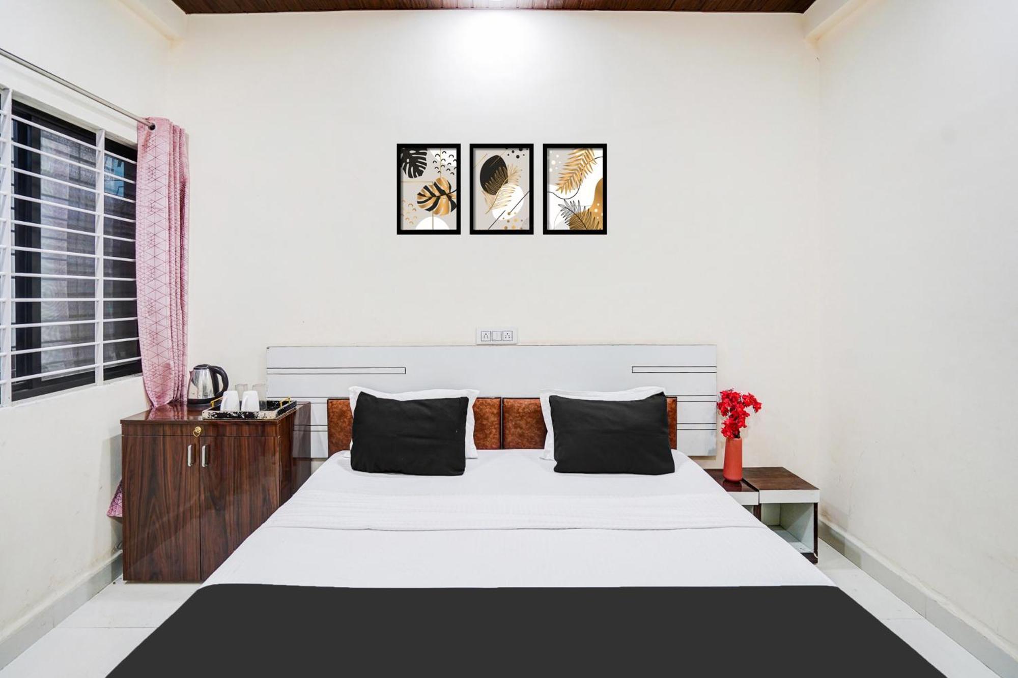 Super Hotel O Brilliant Convention Centre Formerly Madhur Shree Indore Extérieur photo