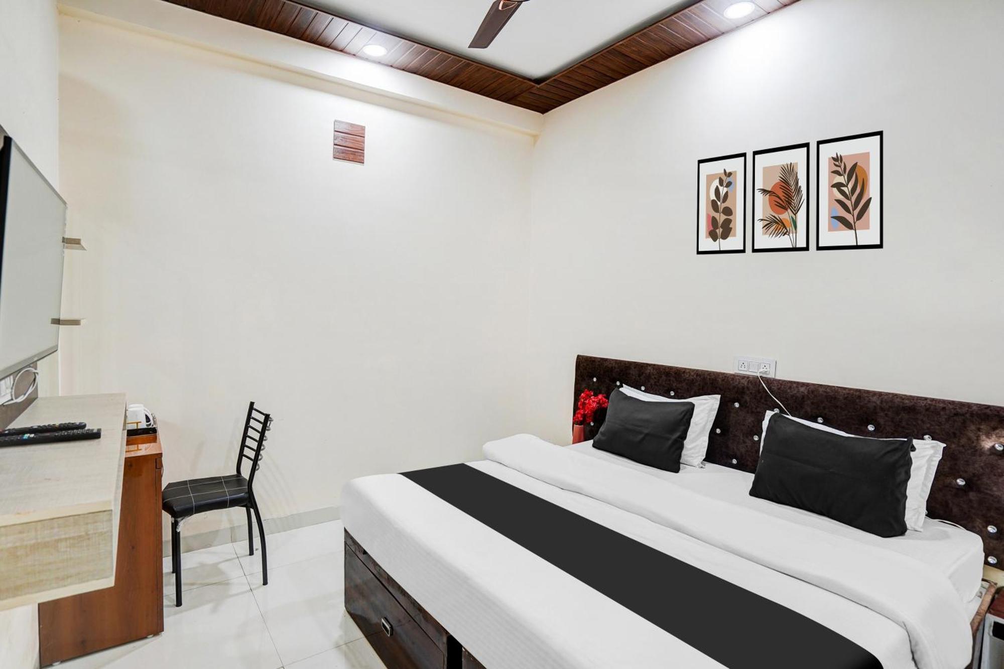 Super Hotel O Brilliant Convention Centre Formerly Madhur Shree Indore Extérieur photo