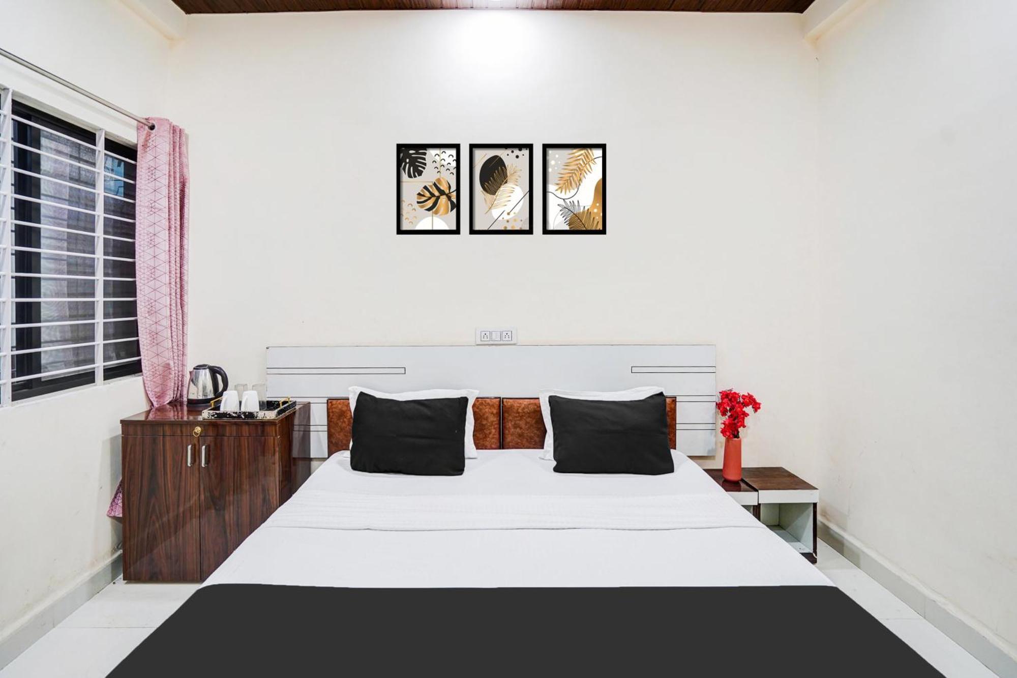 Super Hotel O Brilliant Convention Centre Formerly Madhur Shree Indore Extérieur photo